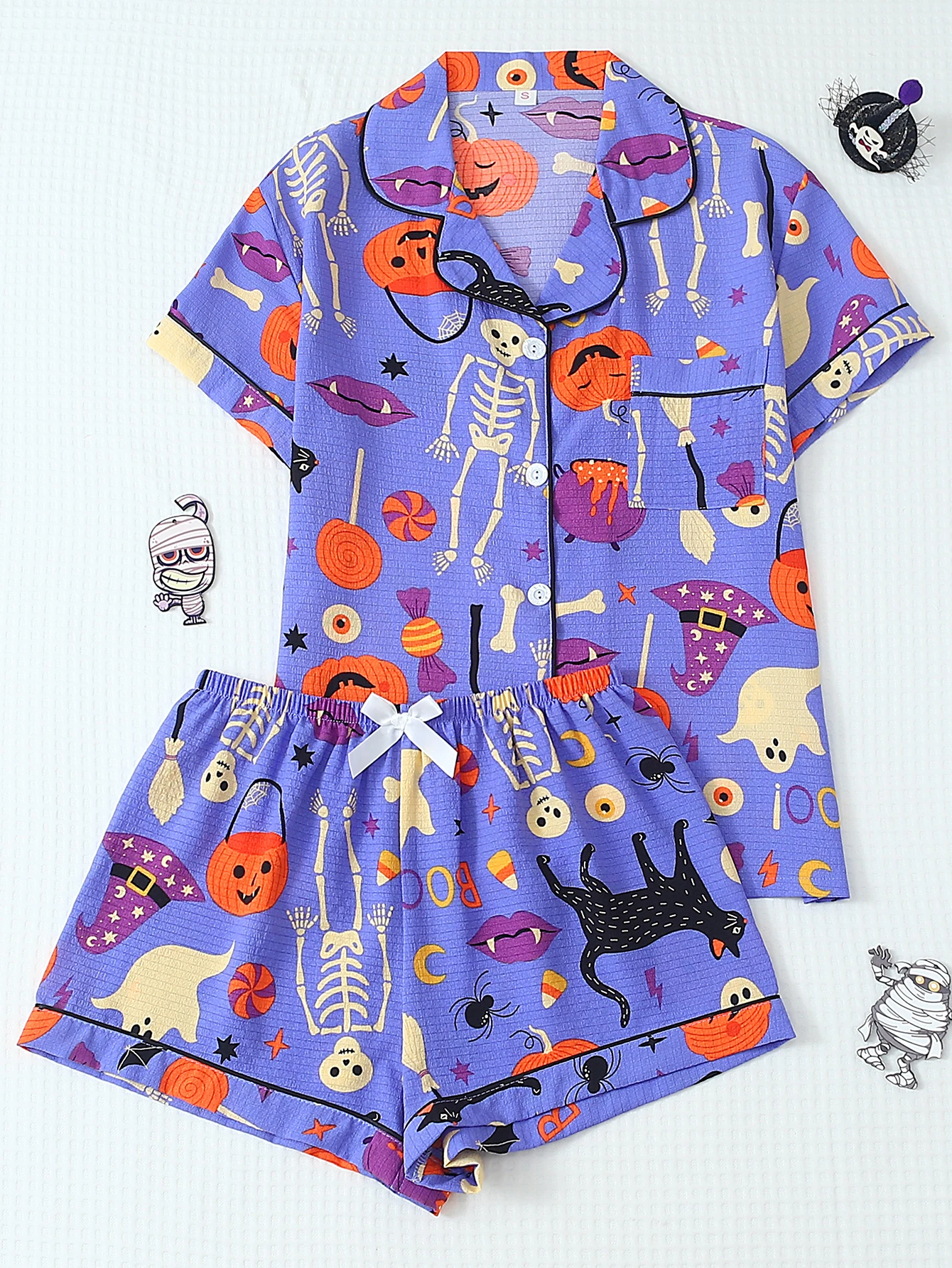 conjunto-de-2-pecas-de-pijama-feminino-engracado-e-peculiar-com-estampa-de-gato-preto-de-halloween-composto-por-camisa-de-manga-curta-com-gola-e-shorts-com-gravata-borboleta-ideal-para-usar-em-casa-no-halloween