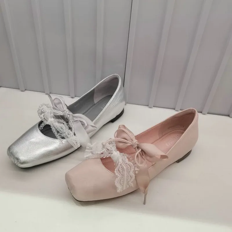 

"Wasteland Style New Chinese Style Chic 2025 Summer Edition Sweet Silver Flat Ballet Shoes Mary Jane Single-shoe Woman.