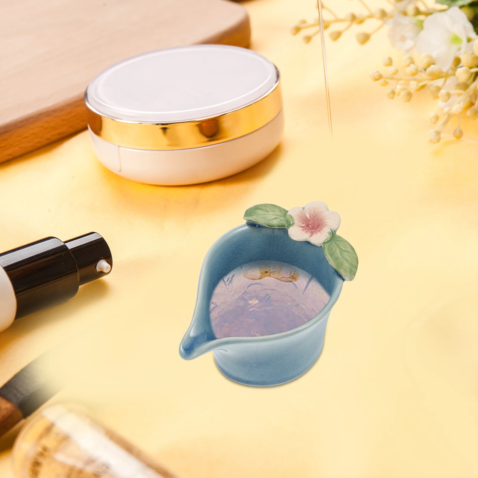 

Ceramic Thai Essential Oil Mixing Bowl Blue Spa Dish for Facials Massage Oil Tray for Essential Oils Cream Dish