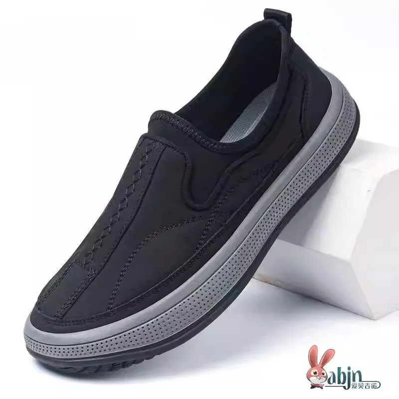 

Beijing Men's Canvas Shoes Soft Bottom Anti-Slip Casual Slip-On Shoes for Spring And Autumn Comfortable Elderly Men's Footwear