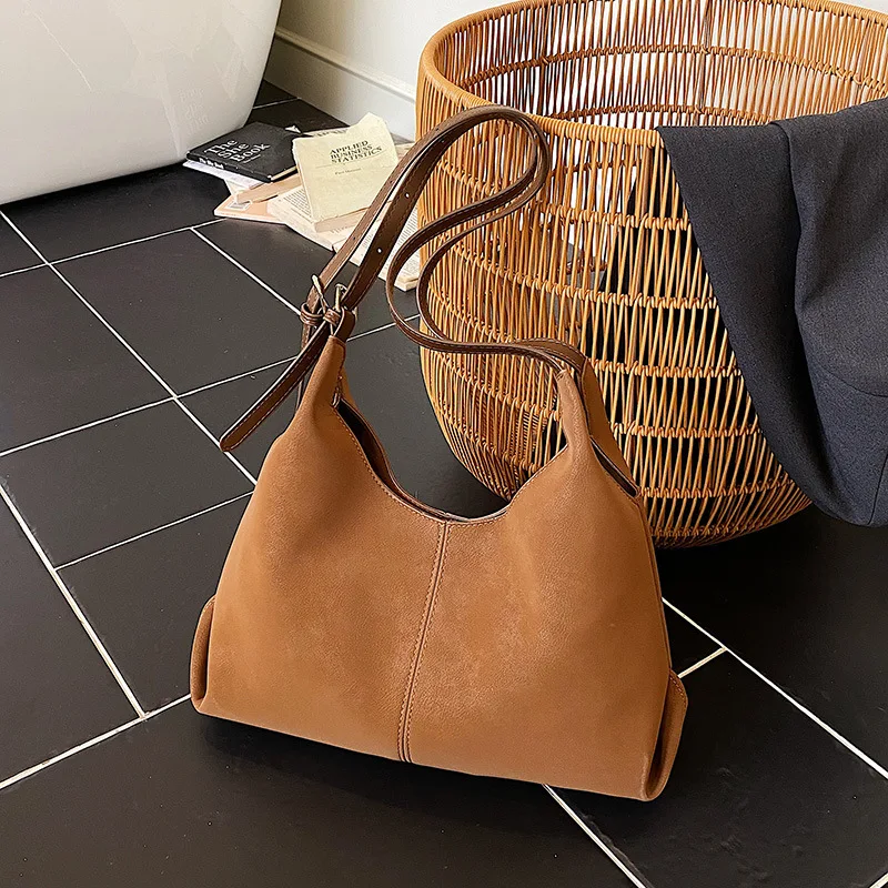 

2025 Autumn Winter Spacious Tote Bag, Textured Commuter Underarm Purse, Women's Student Shoulder Crossbody, Day to Night Sling