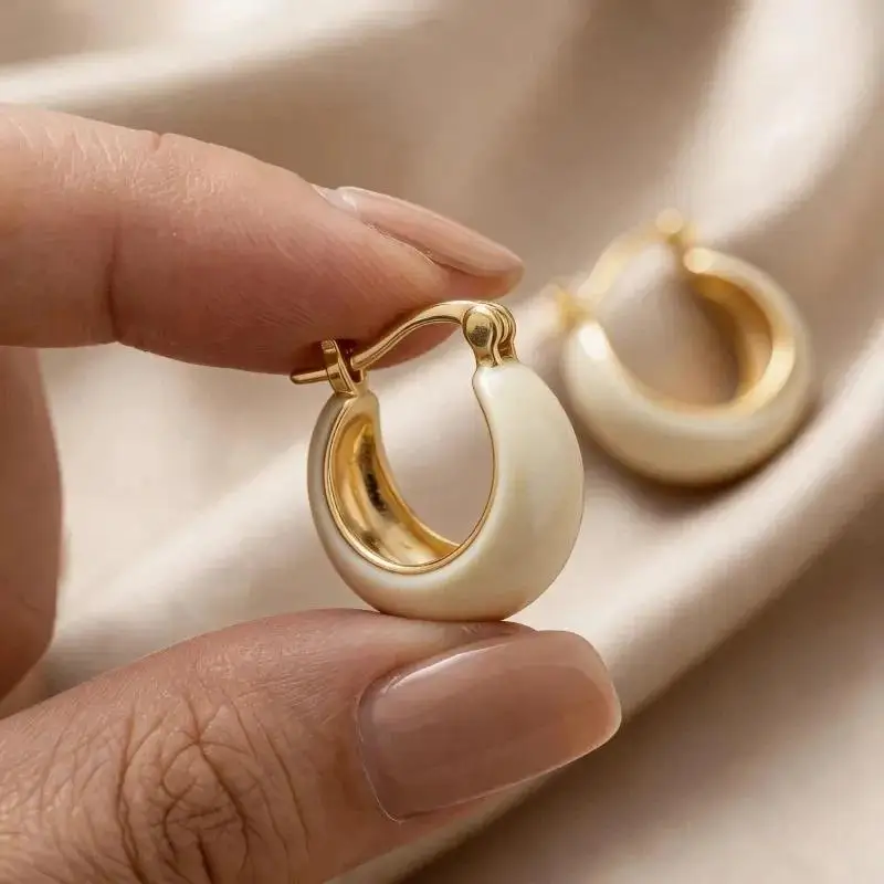 Milky White Glaze Earrings French Vintage Boat Minimalist Gold Plated Women Jewelry Simple Yet Luxurious High-End Earrings