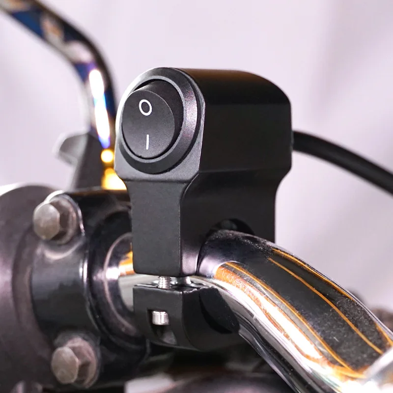 

2026 Hot Selling Motorcycle Spotlight Switch Assembly Locomotive Headlight Switch 22-25mm on OFF Metal Motorcycle Handle Switch