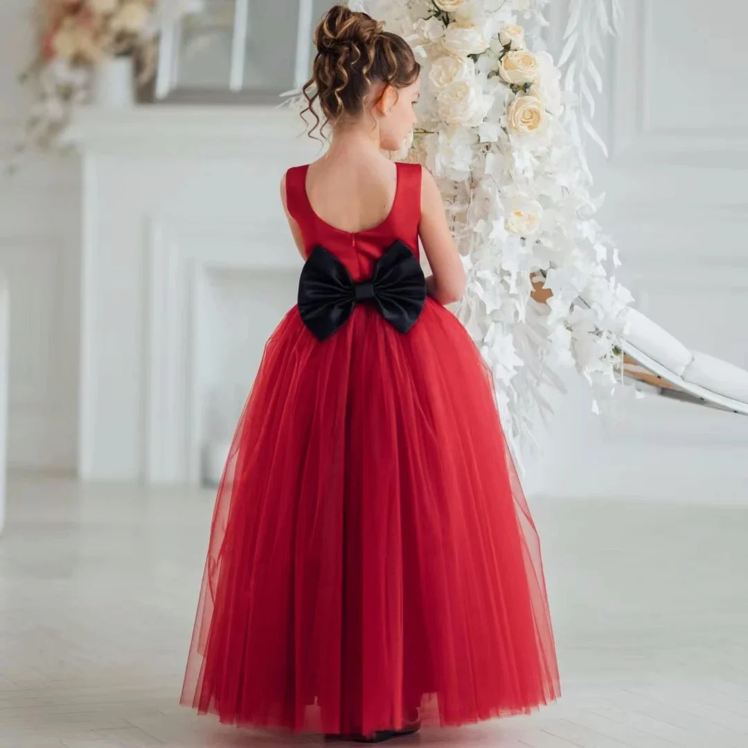 Customized Burgundy Trail Round Neck Applique Flower Girl Dress First Wedding Elegant Flower Child Party Dinner Communion Dress