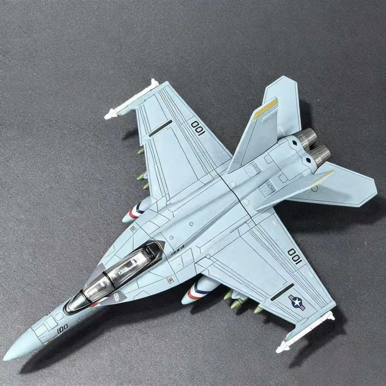 Neues 1:72 Maßstab Hochdetailliertes Modell der französischen Marine Dassault Rafale M Kampfjet aus Kunststoff für Sammler und Ausstellungszwecke – Detail 15