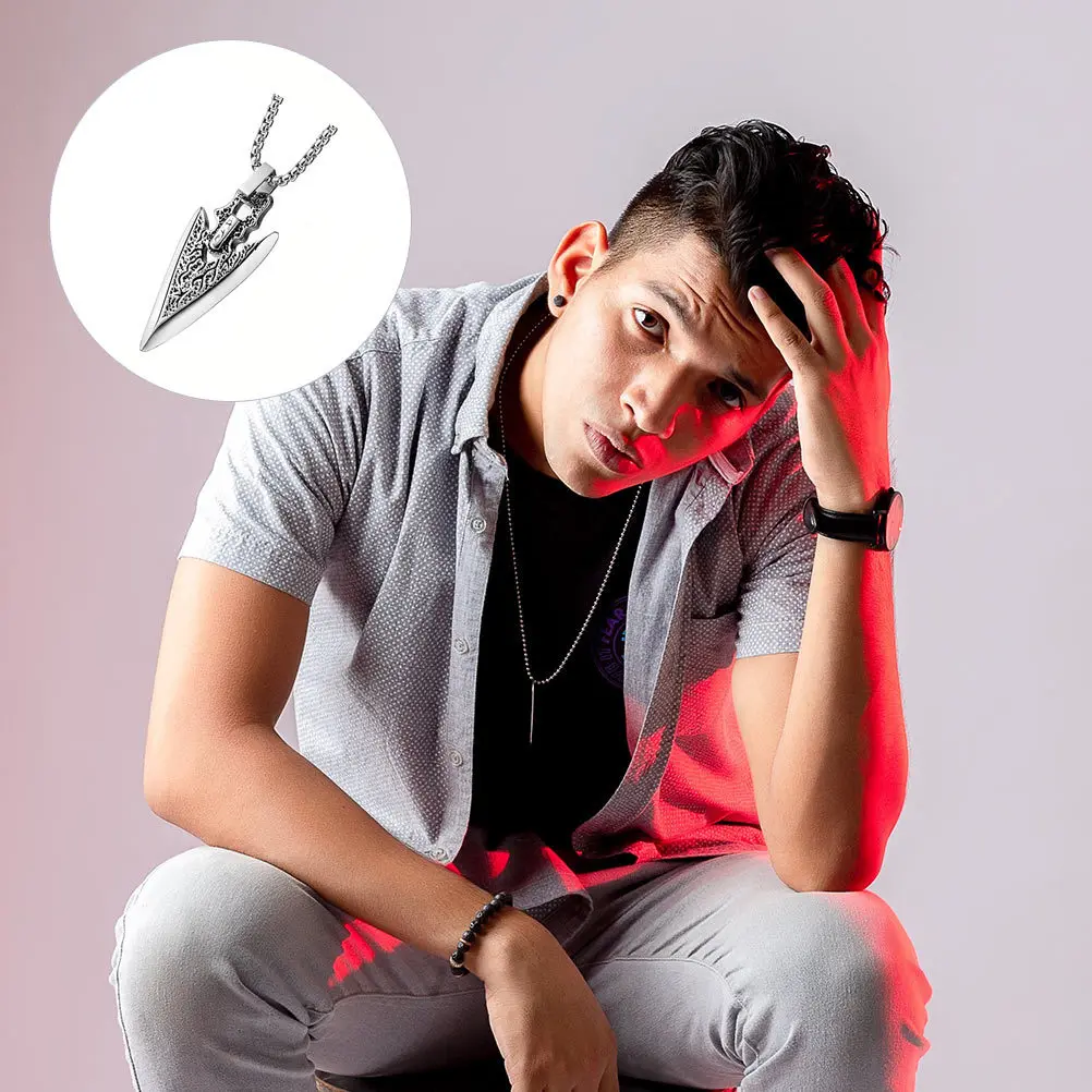 

Titanium Steel Sword Pendant Necklace For Men, Punk Style Chain, Chic Male Clavicle Jewelry, Creative Wear-Resistant Design For