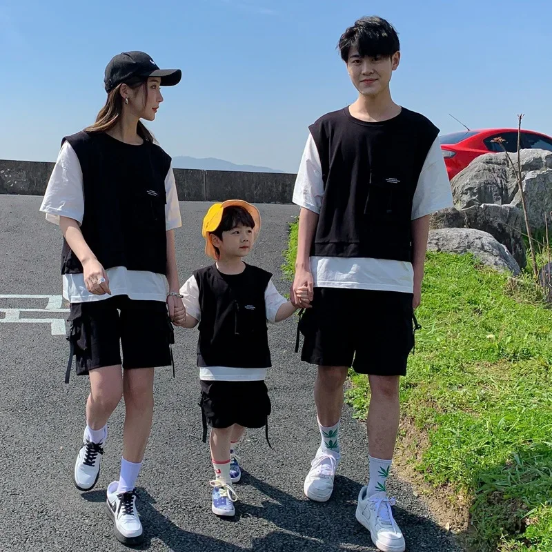 

Boy And Girl Matching Outfits Family Clothing Set Father Son Mother Daughter Clothes Suit Pair Look Parent And Child Summer 2024