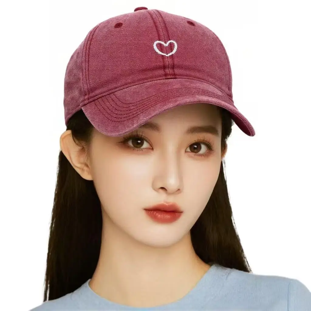 Artistic retro small heart embroidery soft-top fashion baseball cap for women, summer outdoor simple washed style, couple style