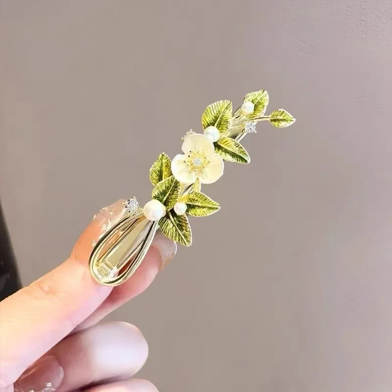 Süße Perle Blume Blatt Haarnadel Frauen Pony Seite Clip High-end-Temperament Legierung Ein-wort Entenschnabel Clip Koreanische haar Zubehör
