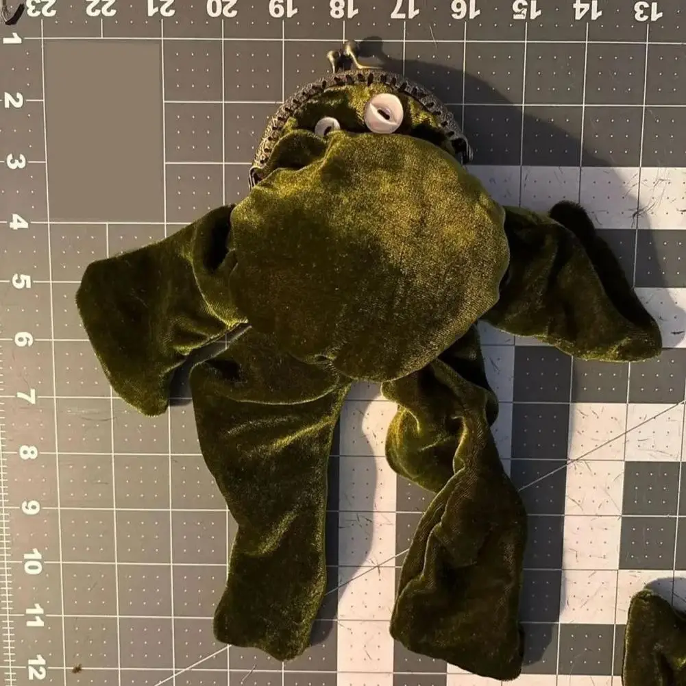 

Luxurious Velvet Wallet Frog Coin Wallet Plush Velvet Purse Stylish Money Pouch Cute Plush Toy for Frog Lovers Funny for Cash