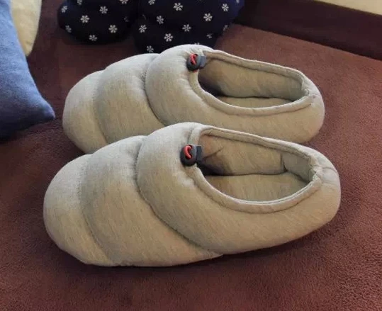 

Winter Warm Cotton Slippers Half-Wrapped Back Muffin Shoes