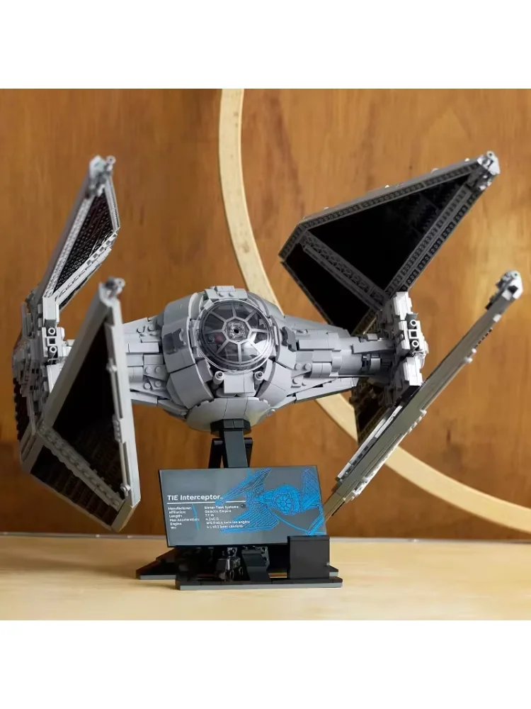 NEU 2026 Interceptor Starfighter 1931 Teile Modellbausatz Sammlerstück TIE Pilot Minifigur Kreative Ausstellungssets Geschenke