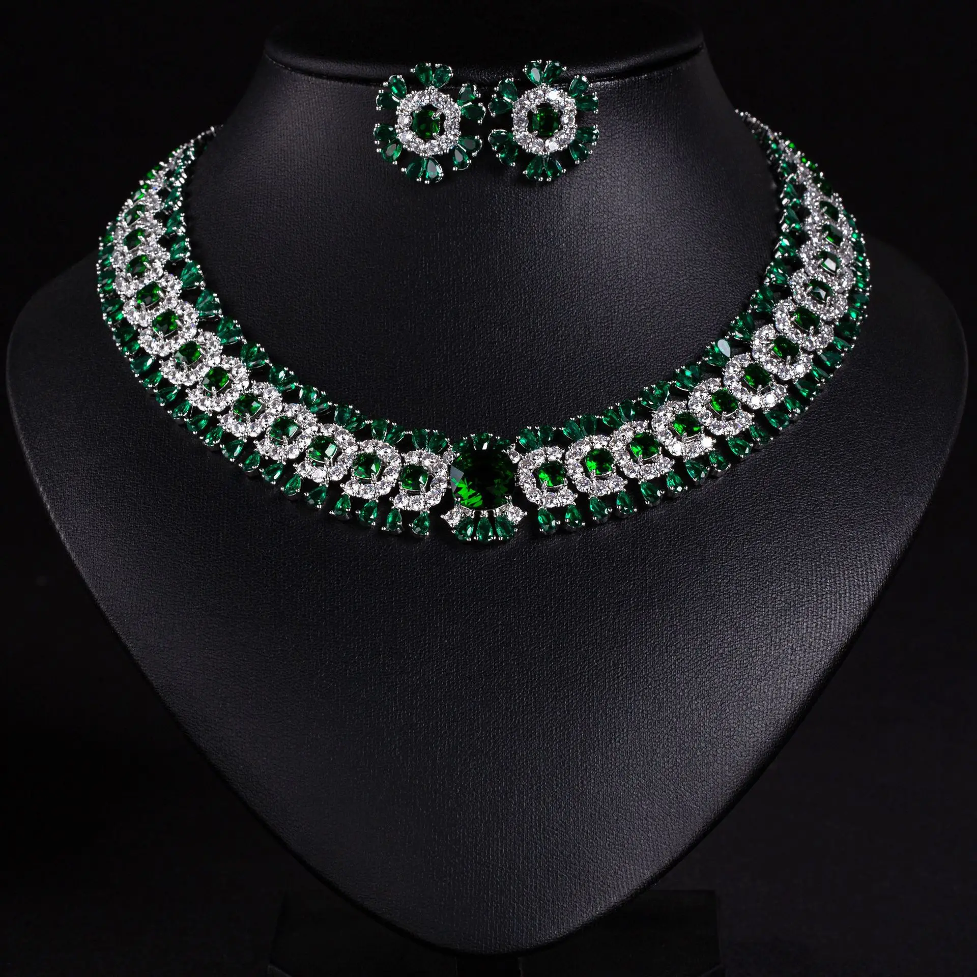 Thumbnail 4 - #39 Latest Bridal Jewelry Sets Offers
