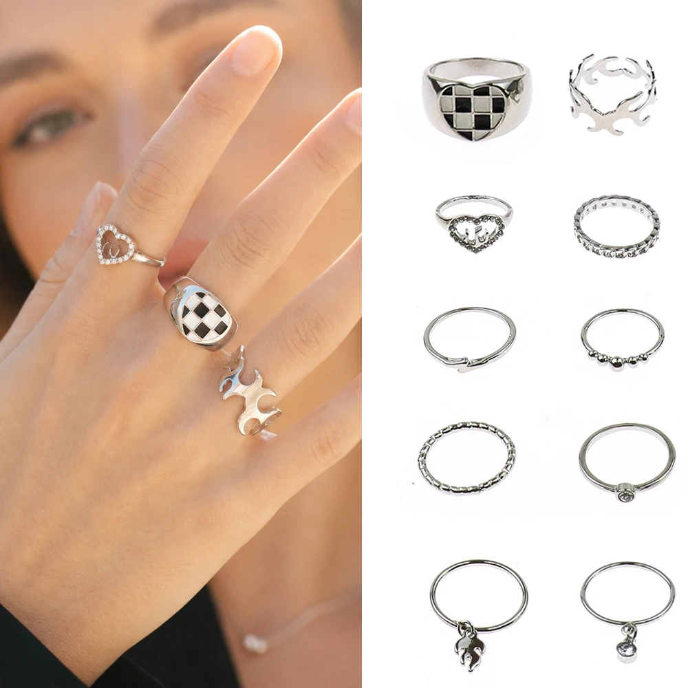 Women 10Pcs Vintage Stackable Finger Ring Set Heart Flame Checkerboard Open Rings Party Accessories