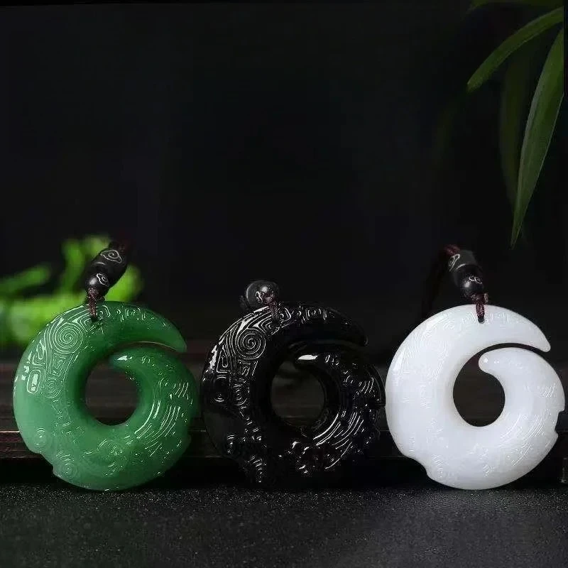 colar-pingente-de-jade-verde-chines-com-runas-de-dragao-joia-de-jadeite-esculpida-a-mao-amuleto-da-sorte-para-homens-e-mulheres