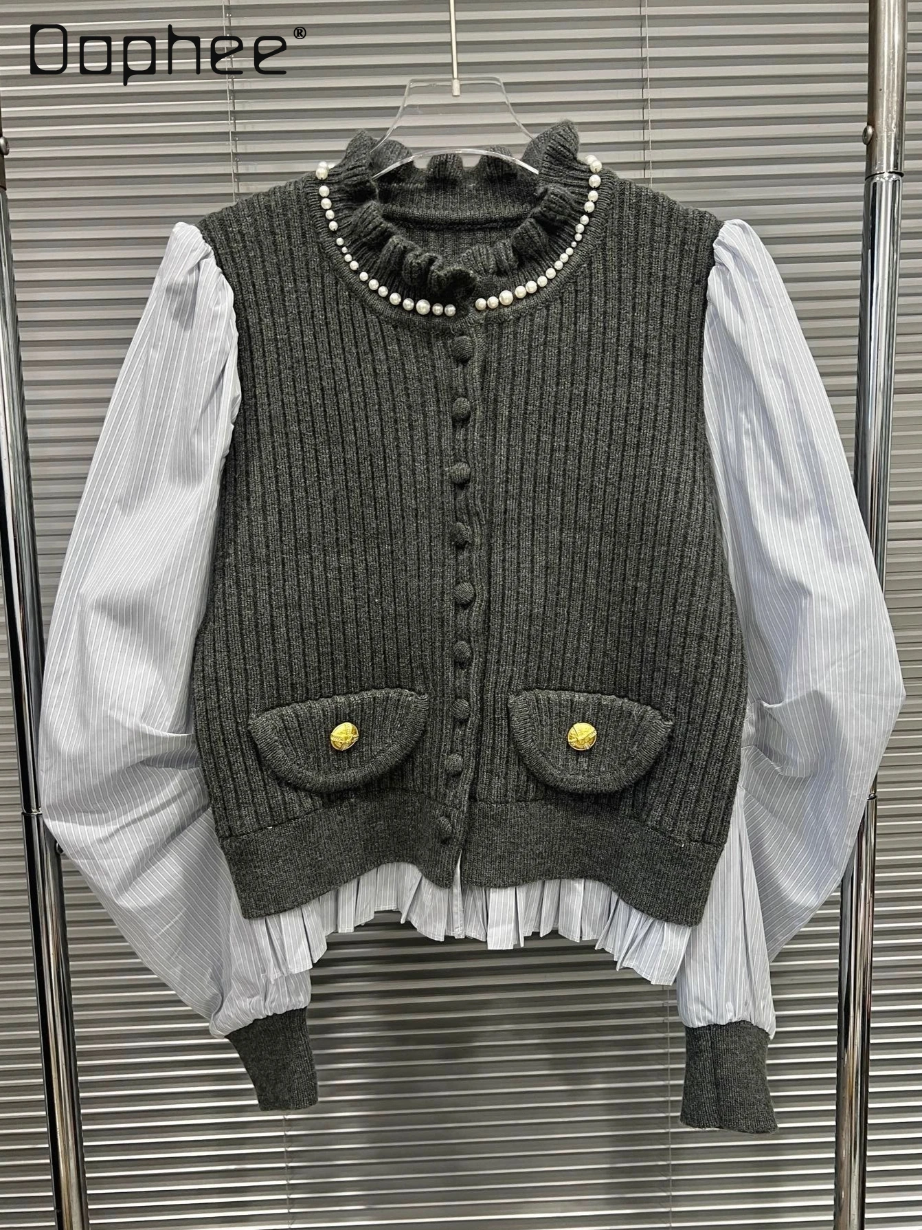 

2025 Autumn Winter New Korean Style Unique Chic Fashion High-end Lace Patchwork Fake Two-piece Loose Knitted Cardigan Women