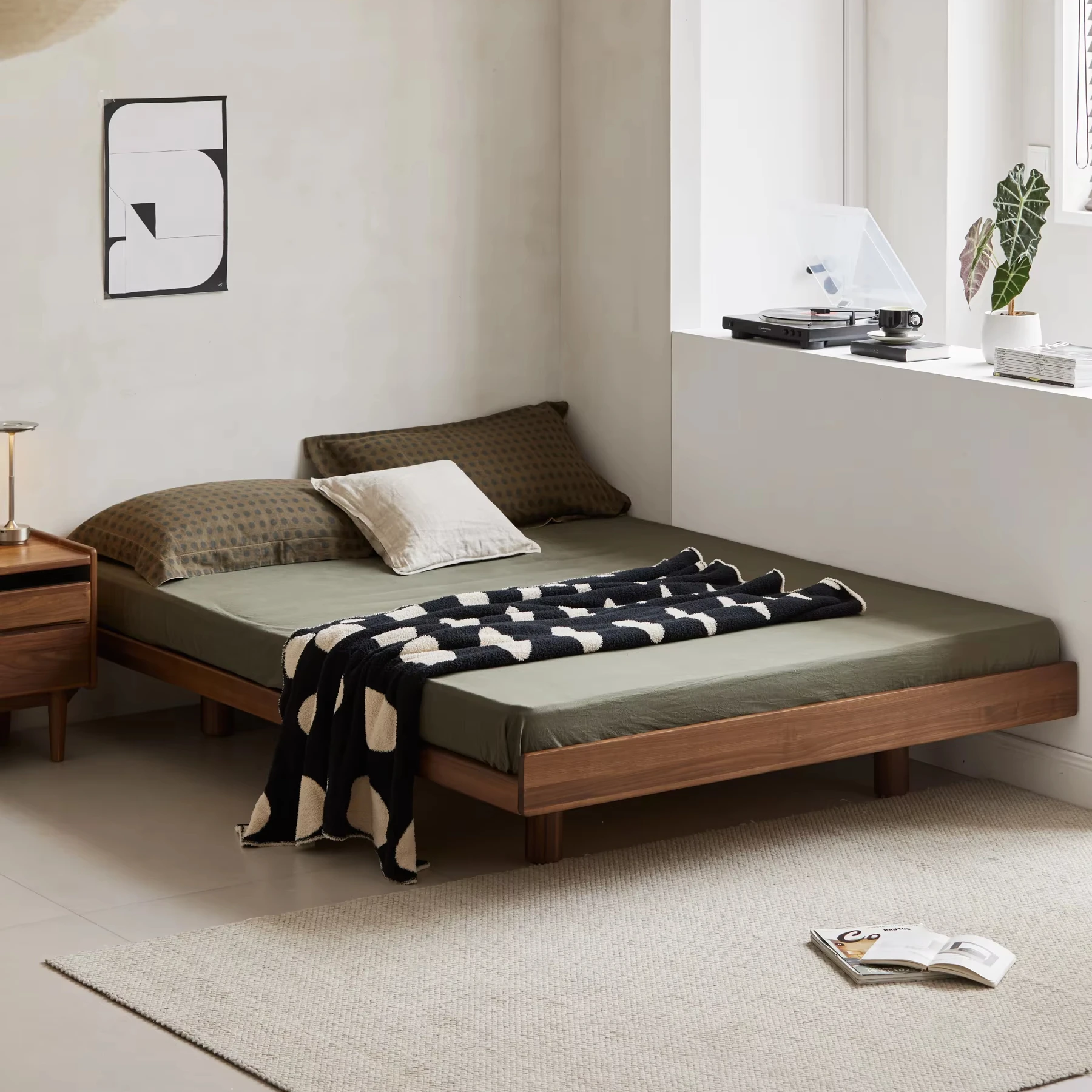 

Simple Design Wholesale Bed Modern Luxury Black Walnut king Size Bed Solid Wood Frame Queen Size Bed for Bedroom