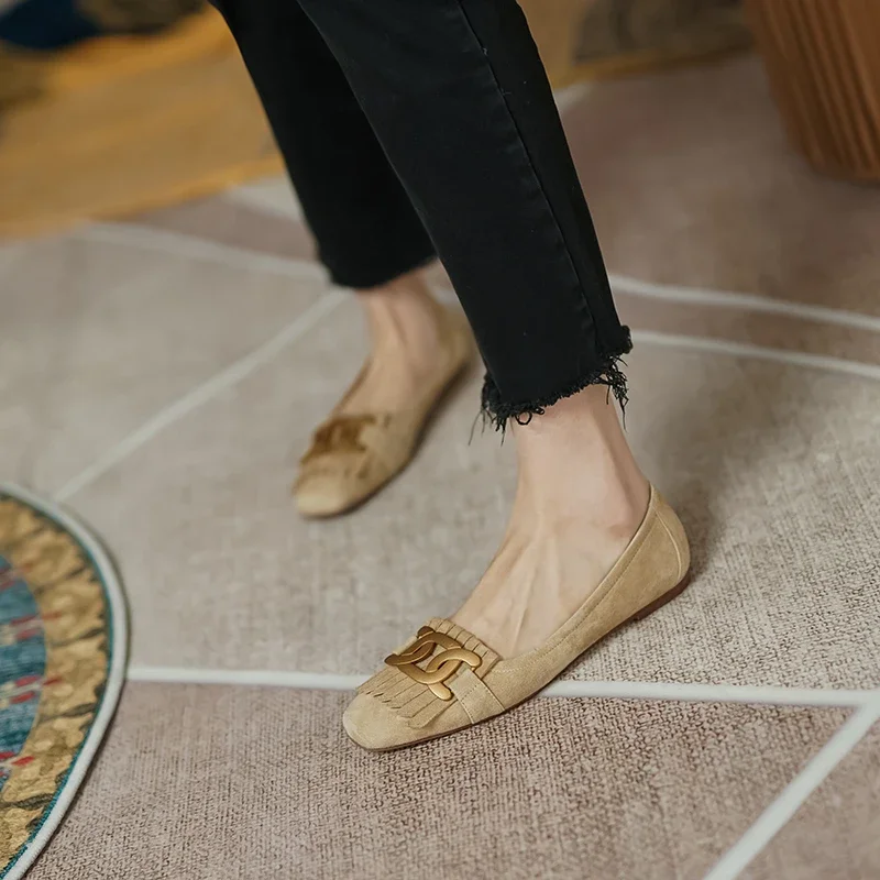 Large Size Women's Shoes 2026 Spring New Fashion Retro Soft Leather Fringed Square Head Flat Shoes Metal Buckle Casual Shoes