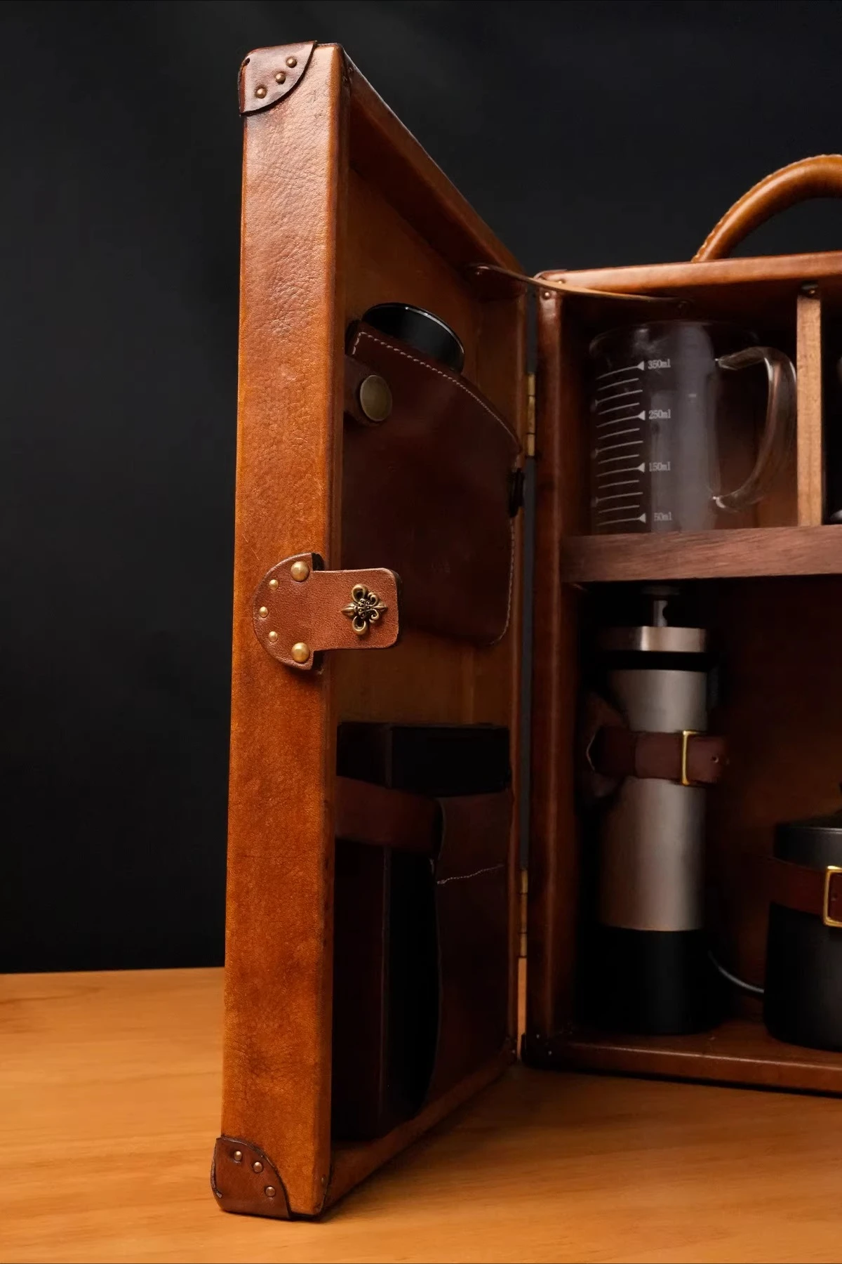 Coffee maker, portable travel outdoor camping storage display portable case