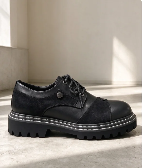 Zapatos de vestir tipo mocasín de diseño, nuevos zapatos para hombre con cordones, zapatos para hombre de punta redonda, botas de motociclista, botines.