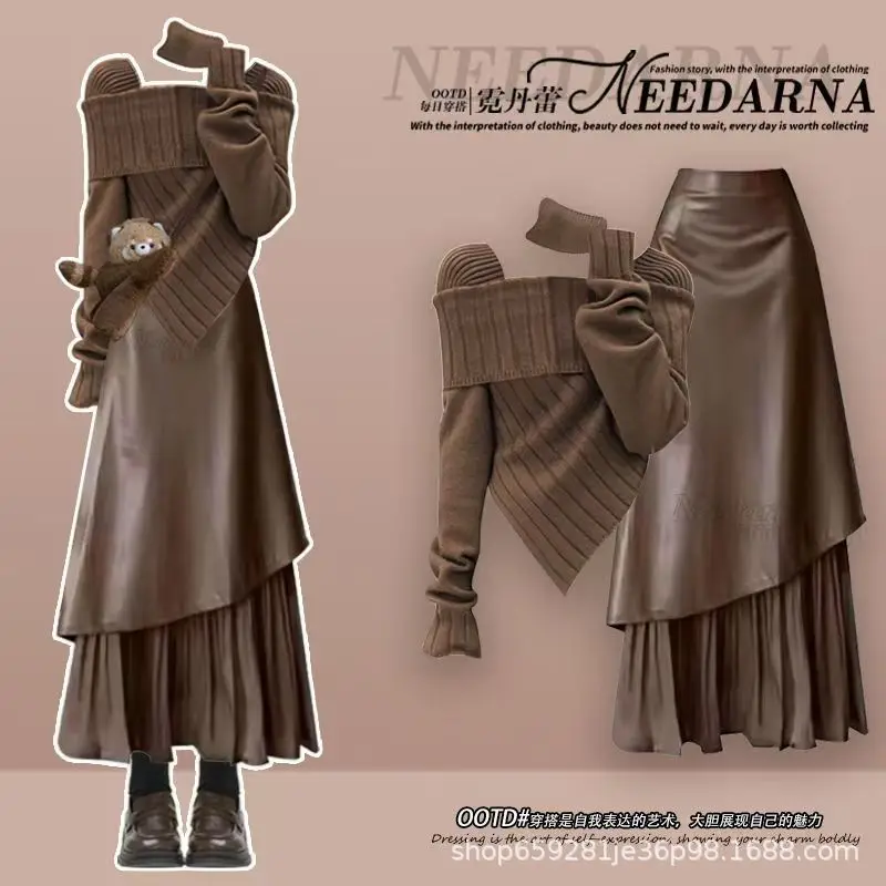 Maillard wears a complete set of autum scarves and silmknittingsweatermatching