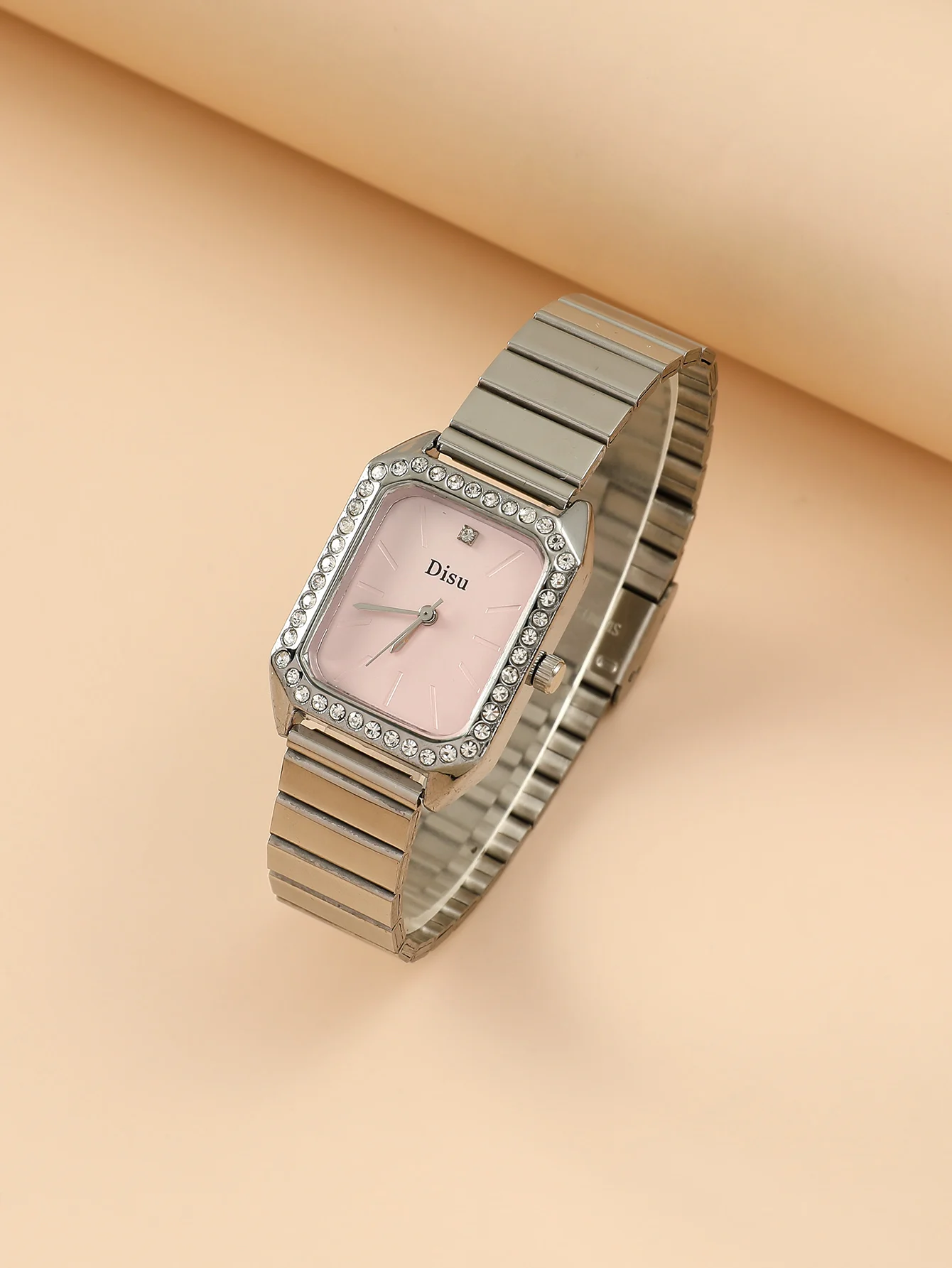 A Women\'s Stainless Steel Strap Classic Fashion Small Square Quartz Watch With Rhinestone. Can Be Used In Daily Life