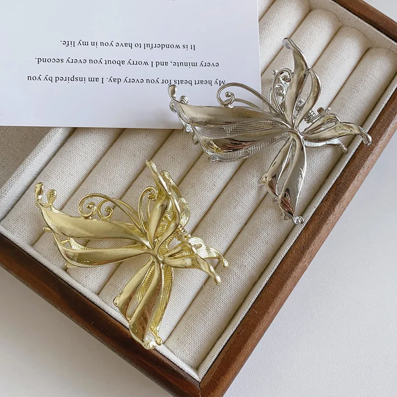 2023 Frauen Retro Schmetterling Klaue Clip kleine goldene Haarspange Mädchen mittlere Metall Haarspangen Lady Silber Y2K Haarnadel Haar-Accessoire – Detail 3