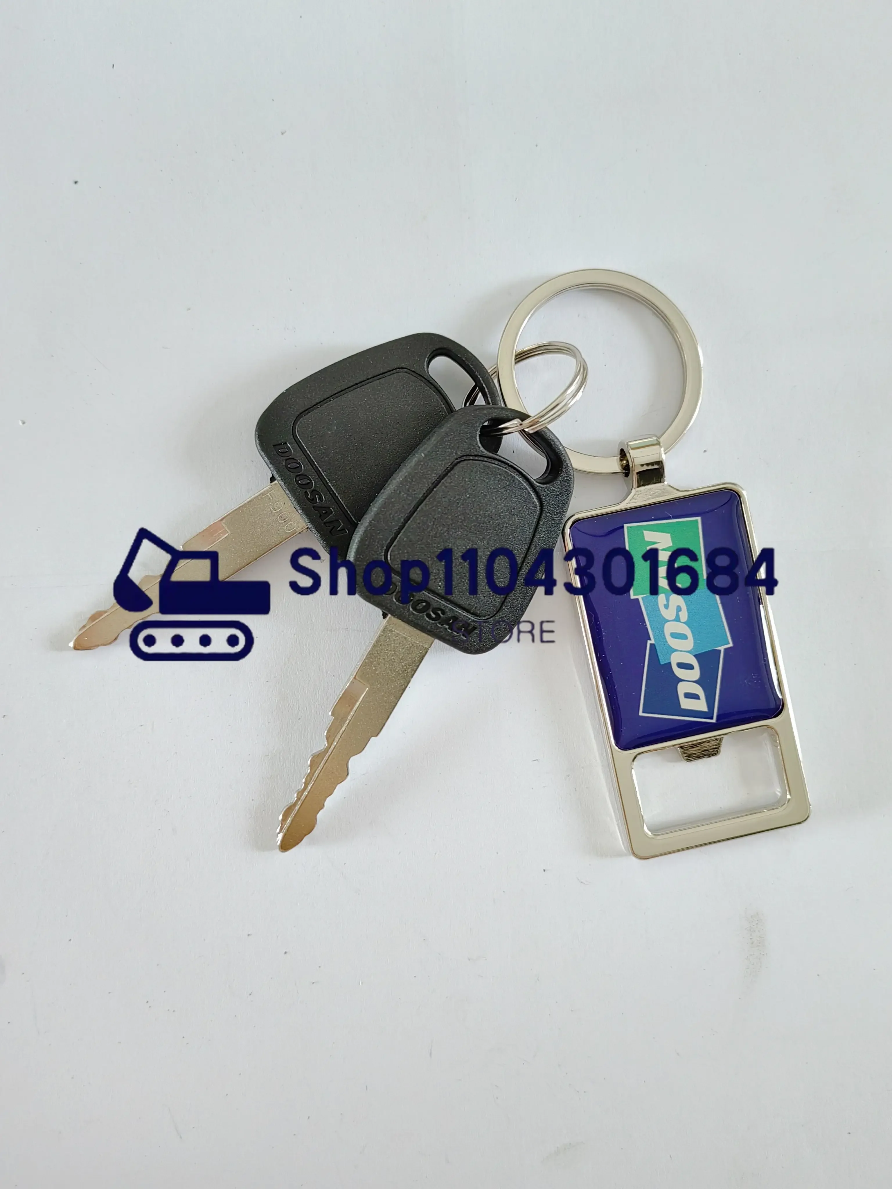 1PCS F900 Key With Key Chain For Bobcat Terex Excavator Heavy Equipment Ignition Start Switch Door Lock Fit E80