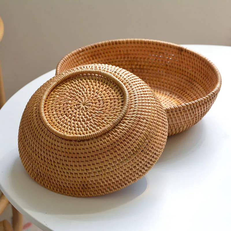 

Delicate Hand Woven Rattan Baskets Fruit Plate Manual Fruit Dessert Bread Storage Basket Round Handmade Fruit Plate Bowl