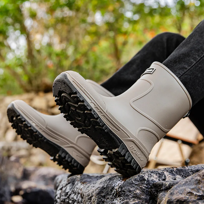 Fashionable Mid-calf Rain Boots for Men Waterproof Slip-on Rubber Shoes New Wear-resistant Boots Fishing and Car Wash Work Shoes
