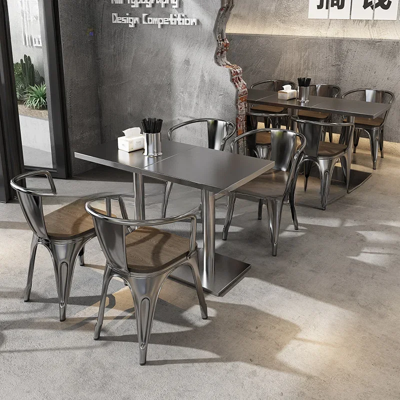 

Industrial style barbecue shop supper shop food stall wrought iron tables and chairs