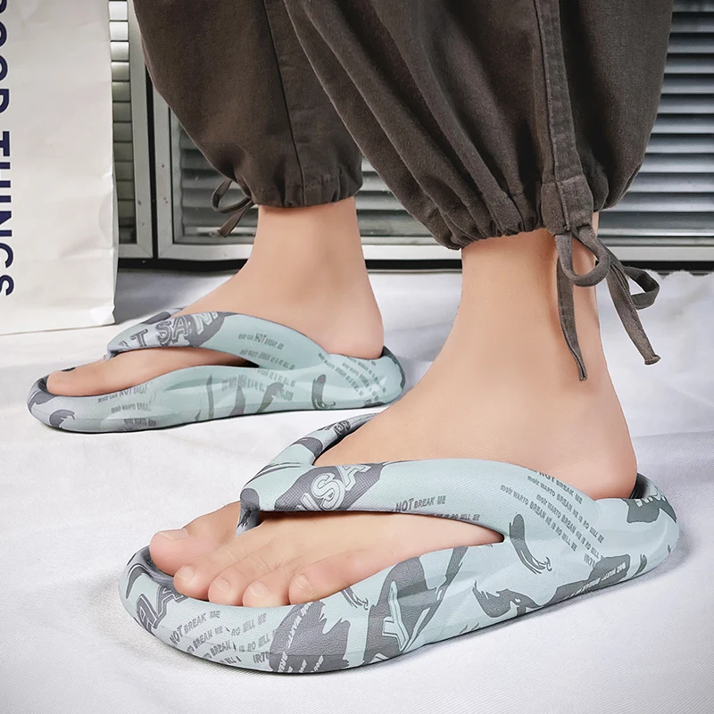 

New 2023 Fashion Women's Flip Flops Summer Shoes Men Casual round Toe Synthetic Leather Upper Rabbit Fur Lined Slip-On Shoes