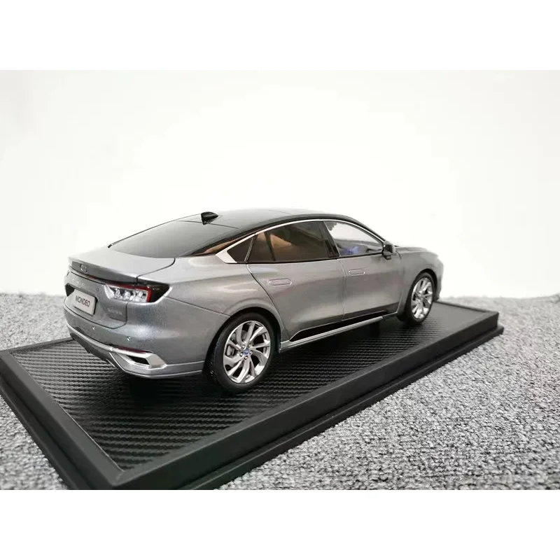 yyhc1:18 Mondeo Car Model Diecast Luxury Simulation Metal Car Model Decoration Models