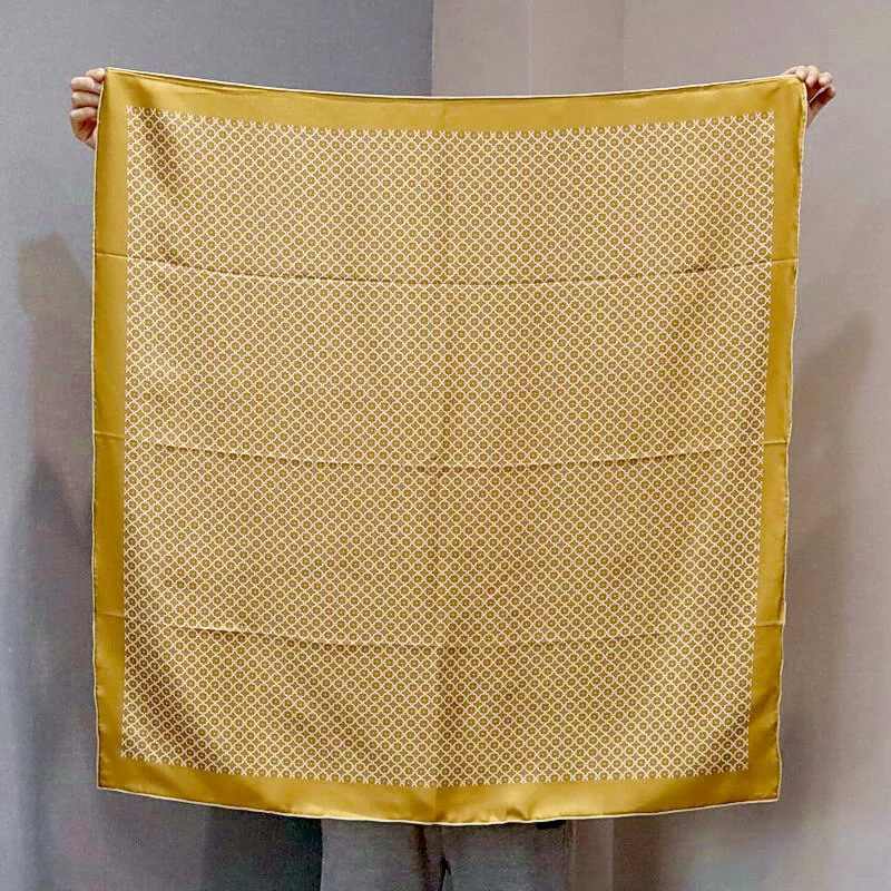 

High-end Elegant Women's Exquisite Plaid Print Quality 14MM Twill Silk Hand Rolled Edge Versatile Large Square Scarf Shawl