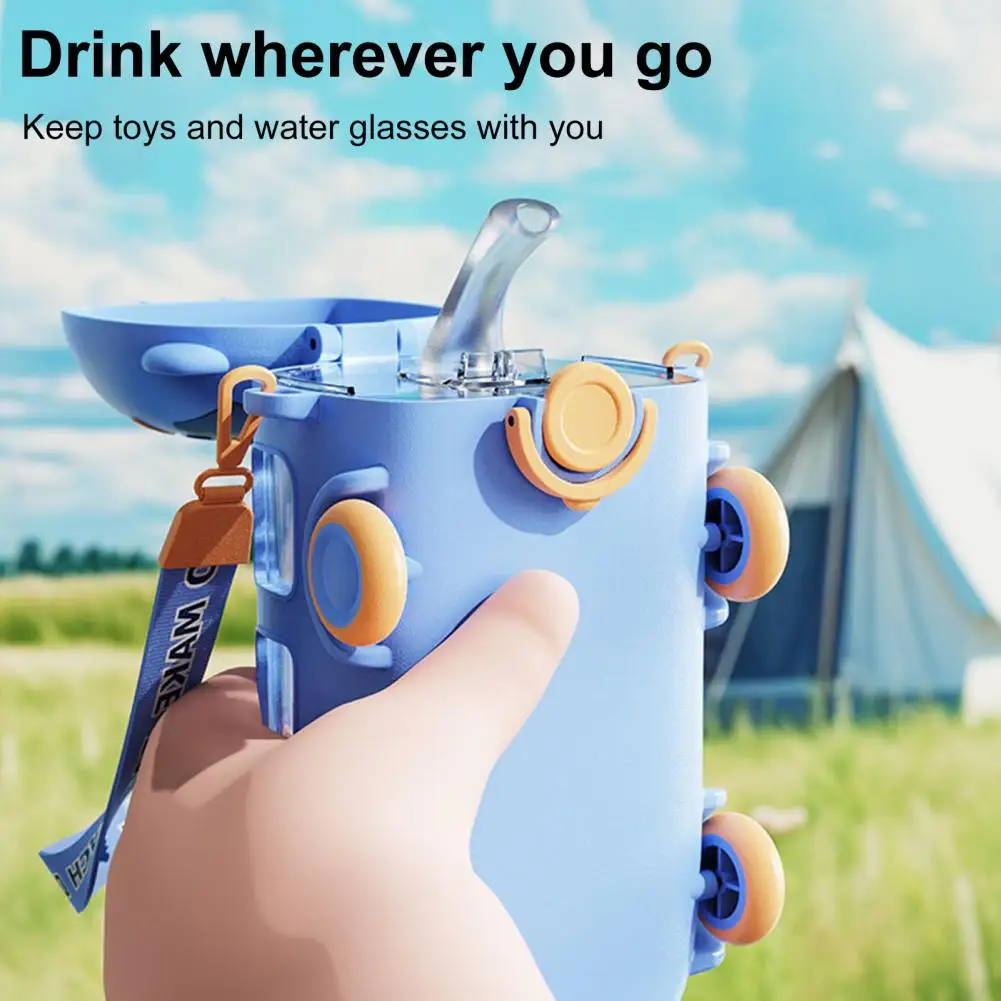 حاوية مياه للطعام، زجاجة مياه كرتونية مع حزام قابل للتعديل، كوب بقشة علوي مانع للتسرب لمتعة الأطفال في المدرسة #5