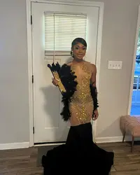 Luxury Gold Diamonds Long Prom Dresses 2024 Sparkly Beads Rhinestone Crystal Feather Gown For Black Girls Birthday Party Gown