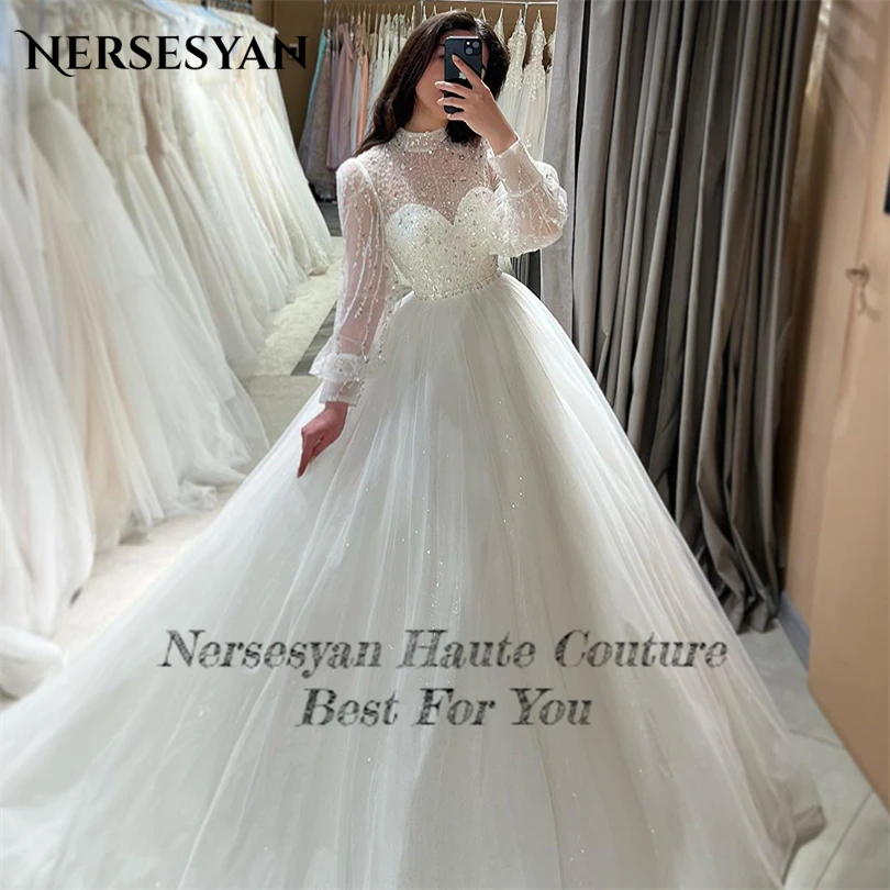 Nersesyan-Vestidos de noiva com lantejoulas, mangas compridas, vestidos de casamento plissados, gola alta, uma linha, vestido de noiva formal, 2023