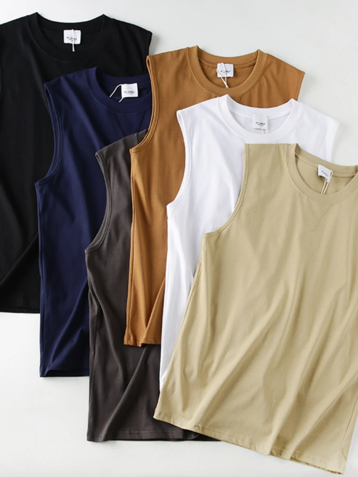 

Skin-friendly Smooth Combed Cotton Svel T-irt Vest Casual Summer Versatile Men's Faion Comfortable round Ne Sweat...