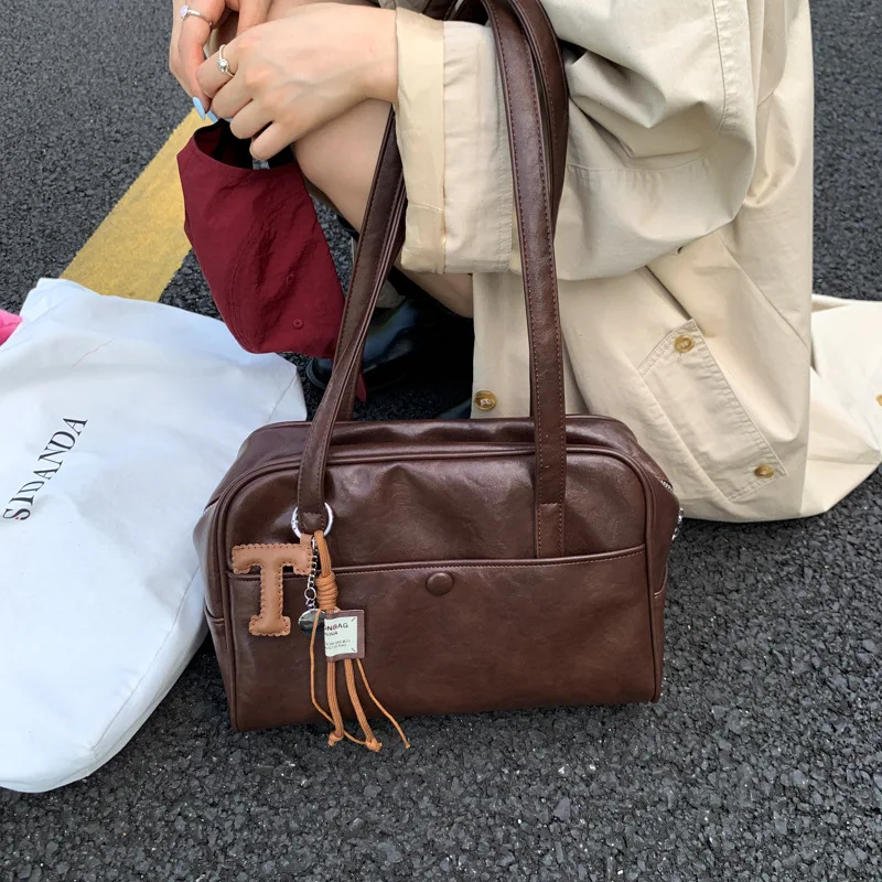 

Luxury 2025 Women's Retro Inspired Shoulder Bag, Distressed Leather Tote, Multi-Functional Casual Shopper for Weekend & Travel​