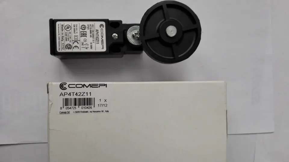 

New Original COMEPI elevator flat -layer dedicated limit switch AP4T42Z11