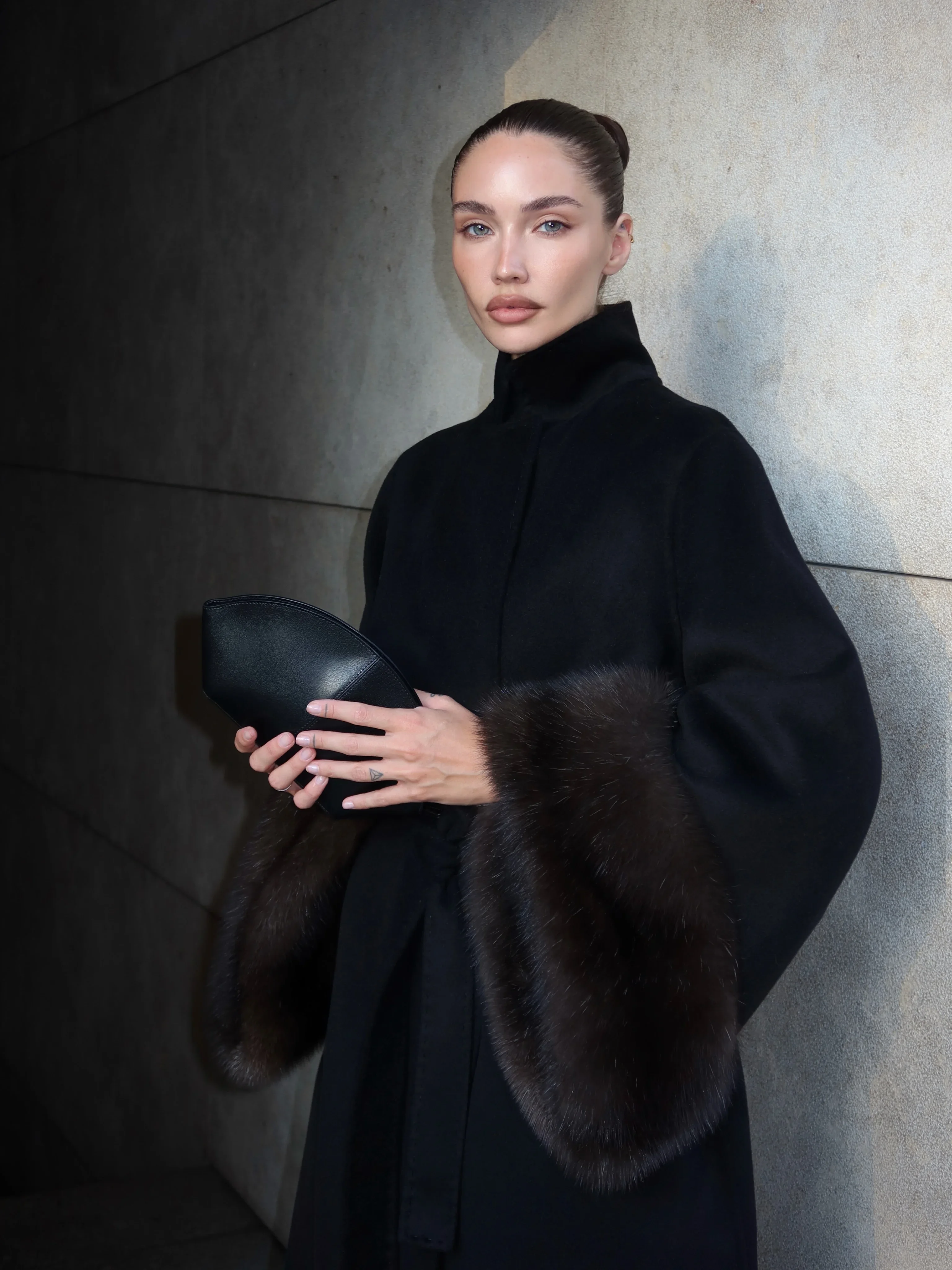 Long Wool Blend Coat Stand Collar Faux Fur Cuffs Belted Waist Loose Oversized Maxi Wrap Outerwear 2026 Elegant Winter Overcoats