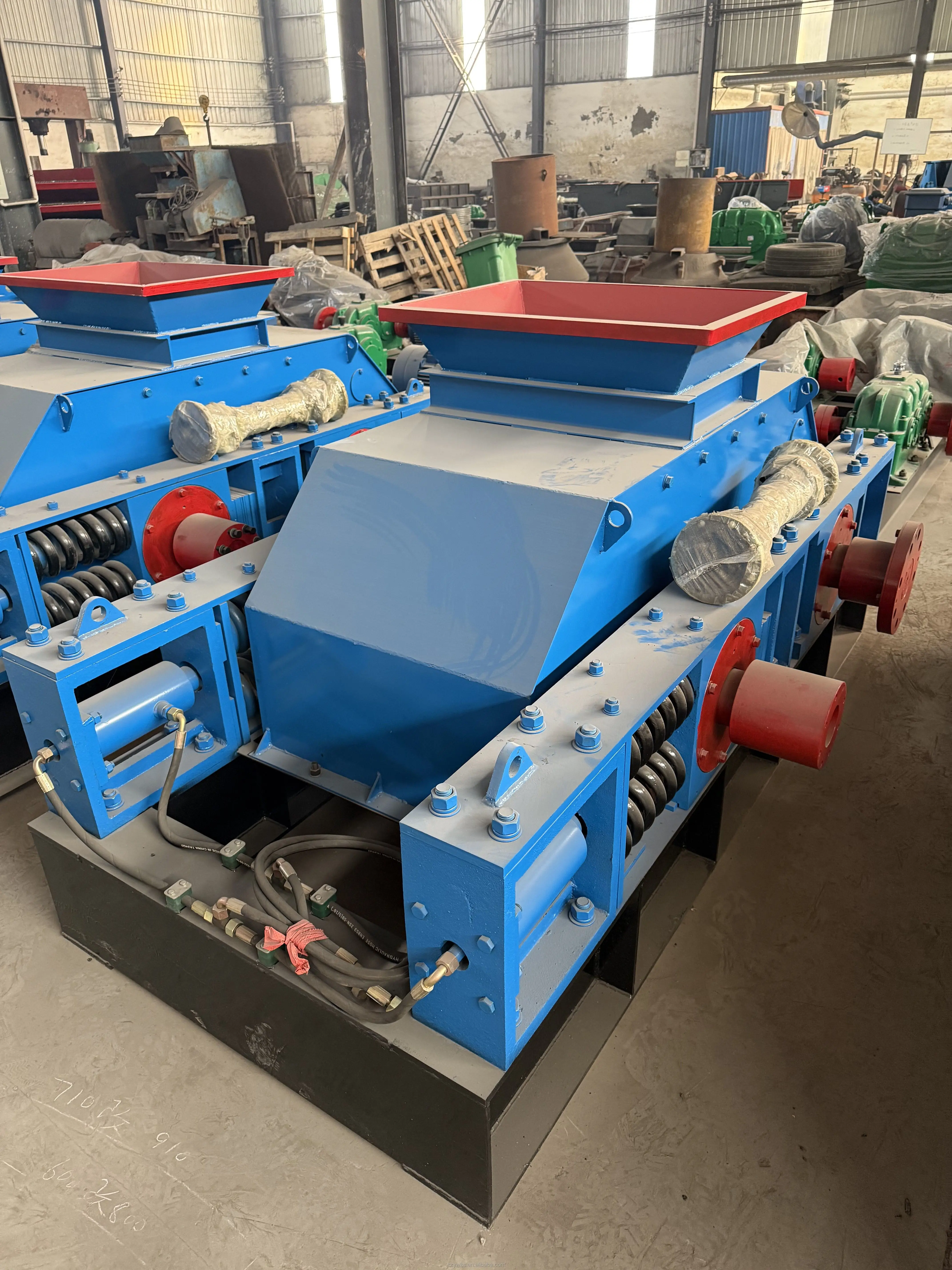 

Portable Double Roller Wheat Mill Five Roller Sugarcane Crusher 3 TPH Roller Crusher with Motor for Mining Application