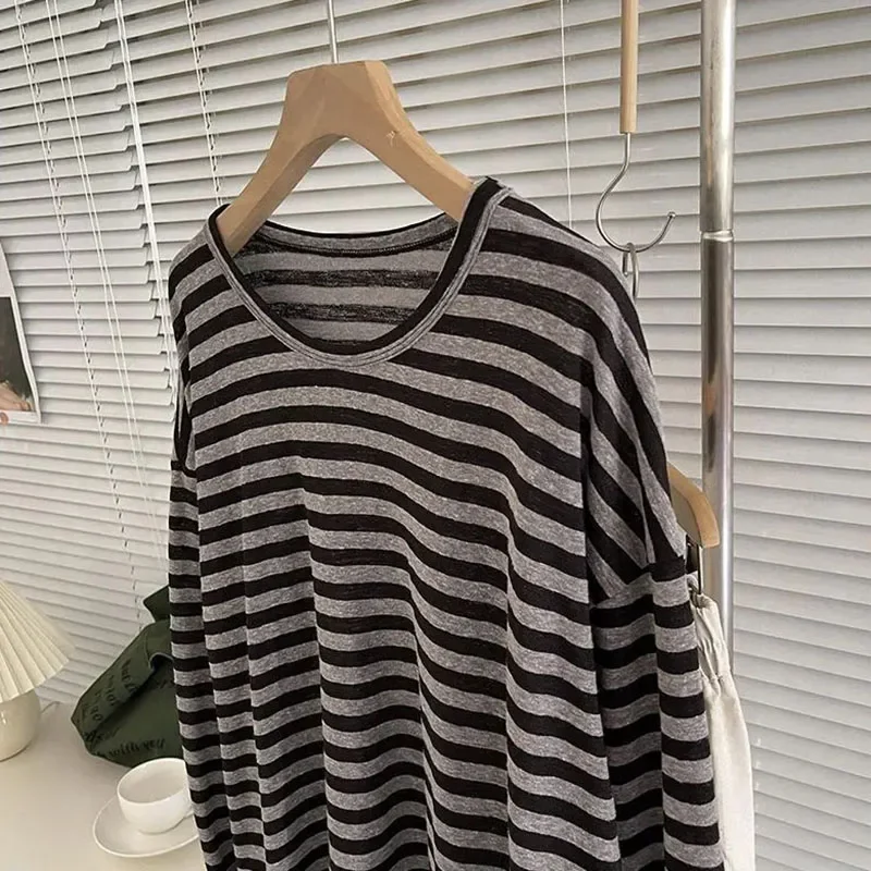 Streetwear Gestreiften Langarm T Shirt Frauen Frühling Herbst Neue Lose Beiläufige O Neck Tops Koreanische Vintage Weibliche Tees Bodenbildung
