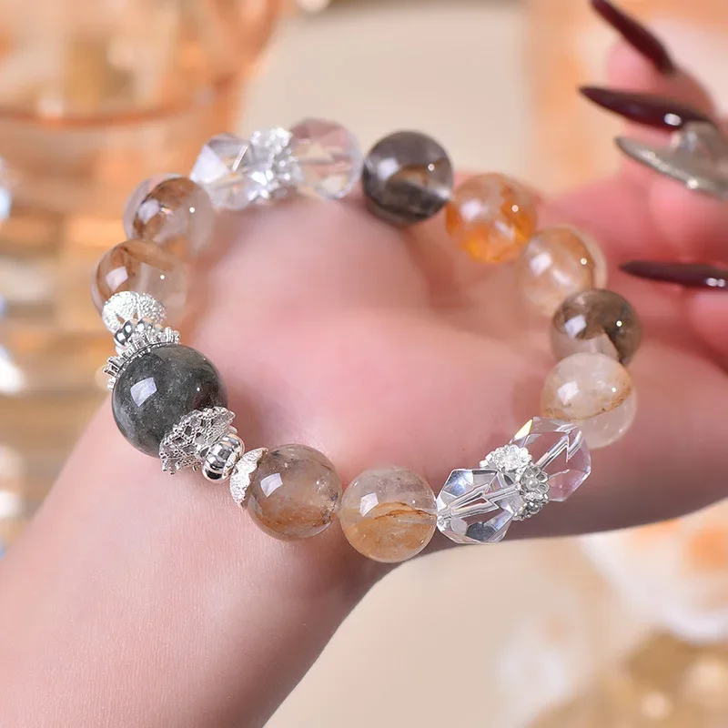 

Natural Rubber Flower Green Ghost White Crystal Bracelet Women's Light Luxury Fashion Bracelet Original Design