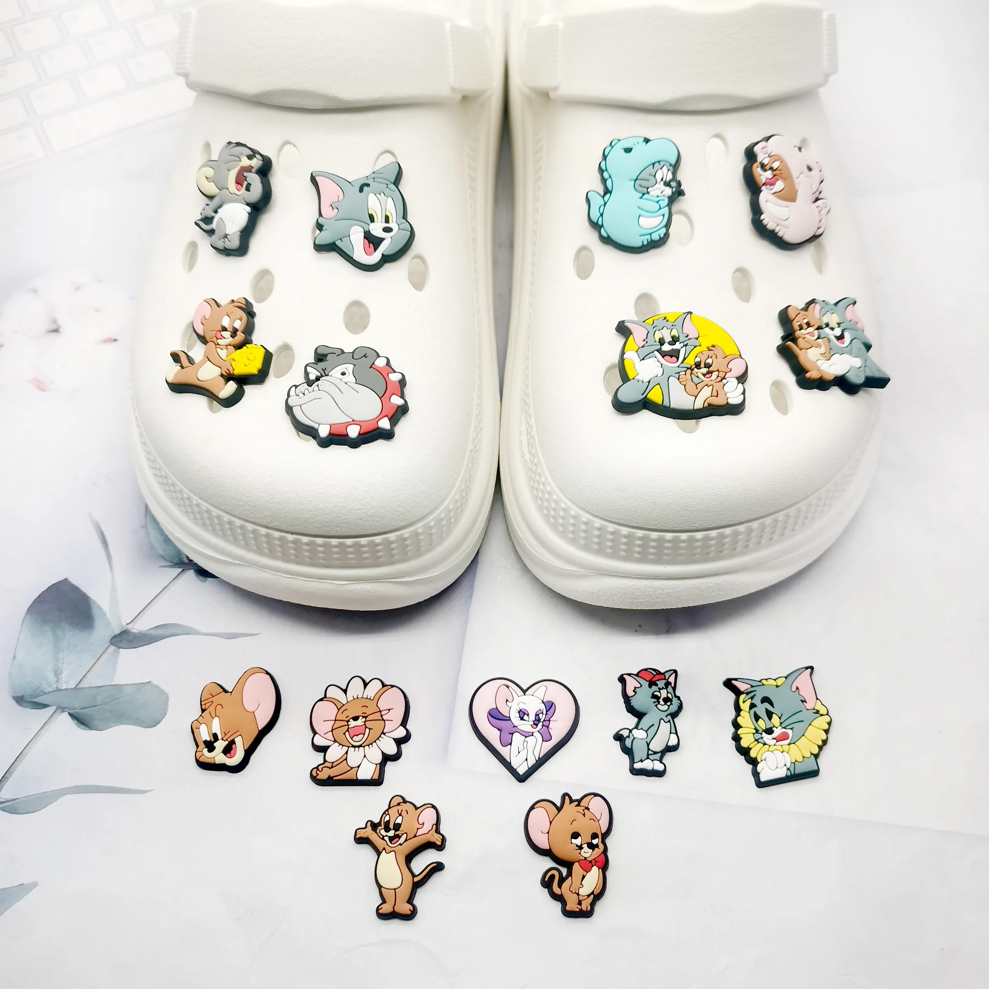 1szt Cat Cartoon Shoe Charms Designer for Shoe Accessories Dreations for Sandals Sneaker Classic Clog Kids X-mas Gift Hot Sale