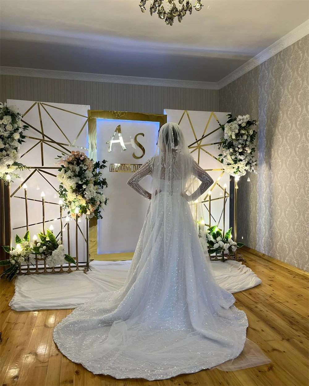 맞춤형 반짝 이는 스팽글 긴 소매 신부 가운 클래식 오-넥 a 라인 웨딩 드레스 우아한 Organza Vestido De Novia