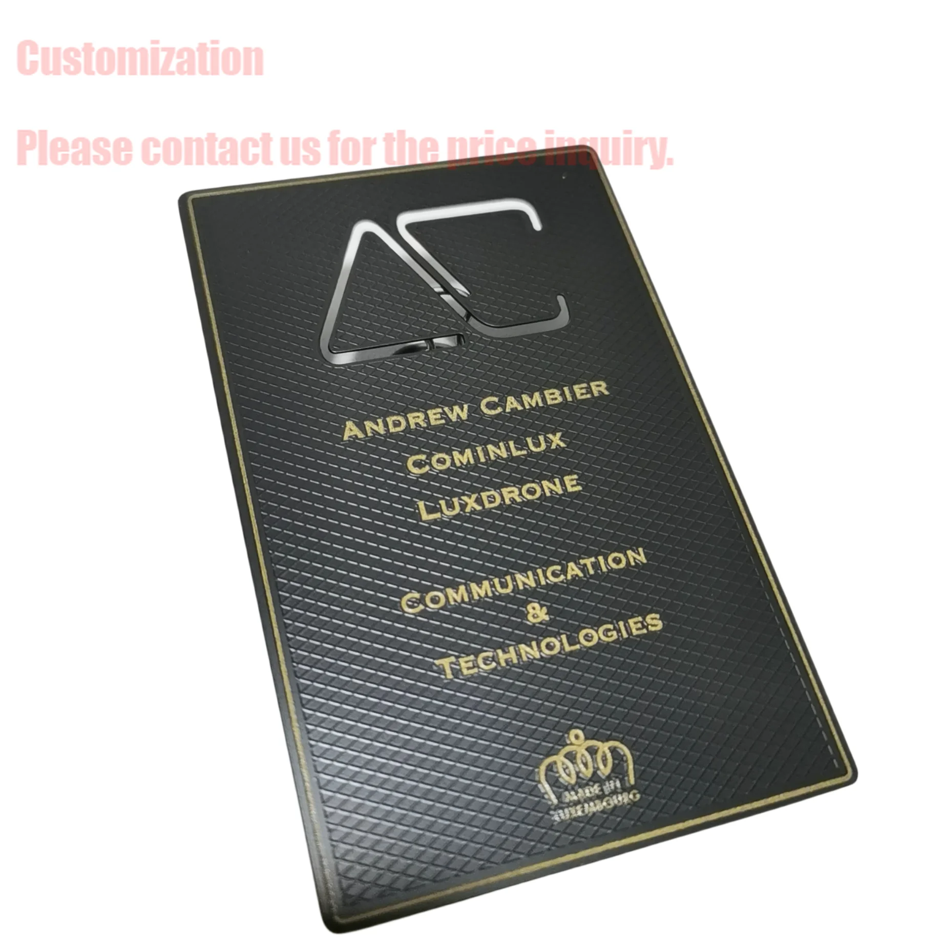 

Customized inquiry Factory Price Custom Grid Shading Background Black Metal Business Card with Gold Text Engraved Vip Metal Blac
