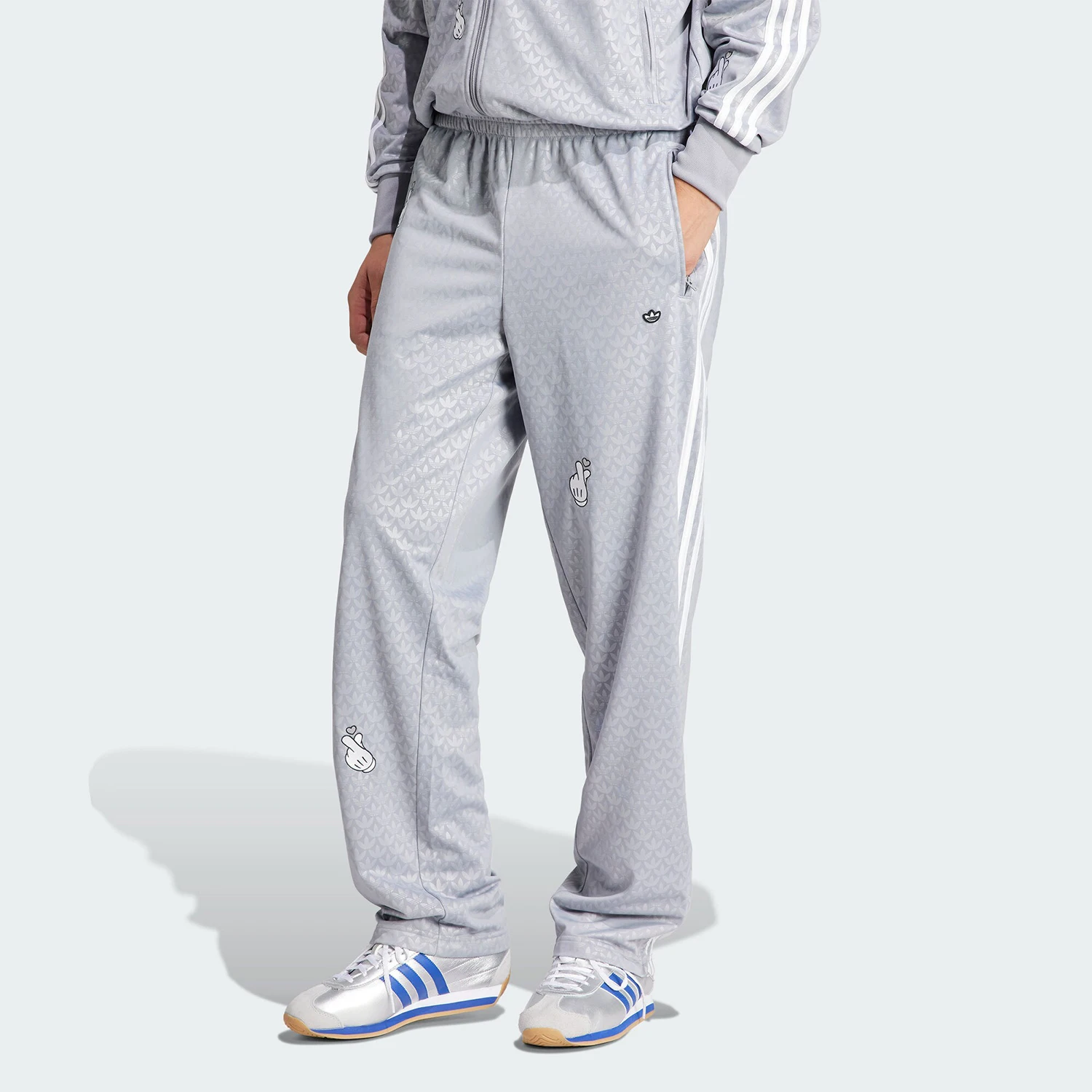 

Adidas genuine Disney Mickey Mouse Men's Sport Pants IY2276