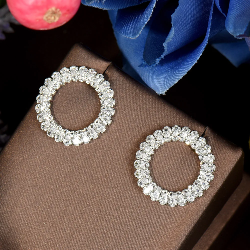 

HIBRIDE Simple Fashion Round Deisgn Cubic Zirconia Crystal Stud Earrings For Women Bridal Wedding Jewelry Accessories E-691