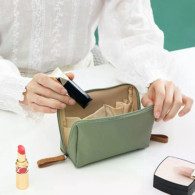 Waterproof Large Capacity Makeup Bag Multiple Colors Dacron Travel Storage Bag Partitioned Cosmetic Pouch Handbag Lipstick Pack